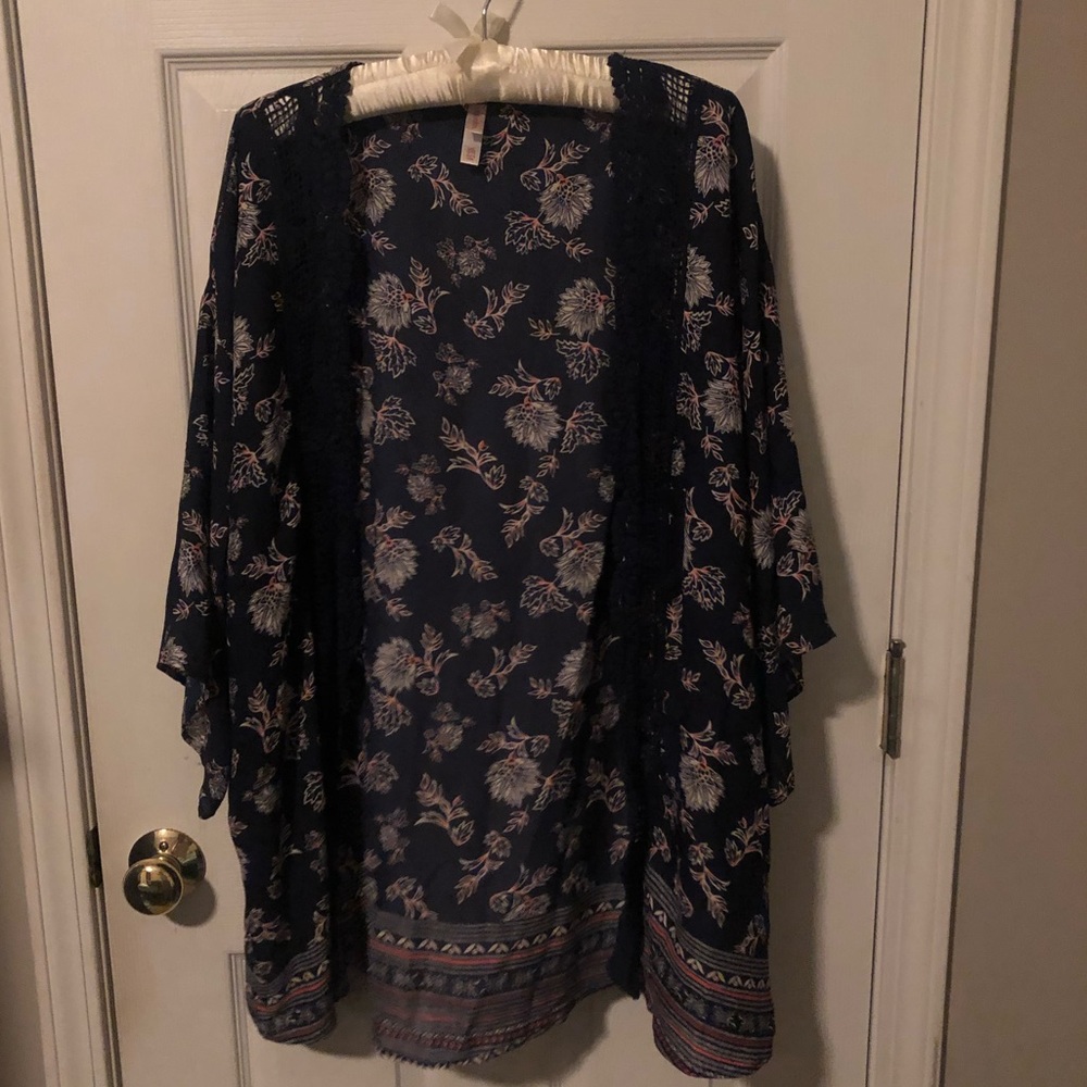 Xhilaration Navy Kimono size L/XL- lightly used, good condition